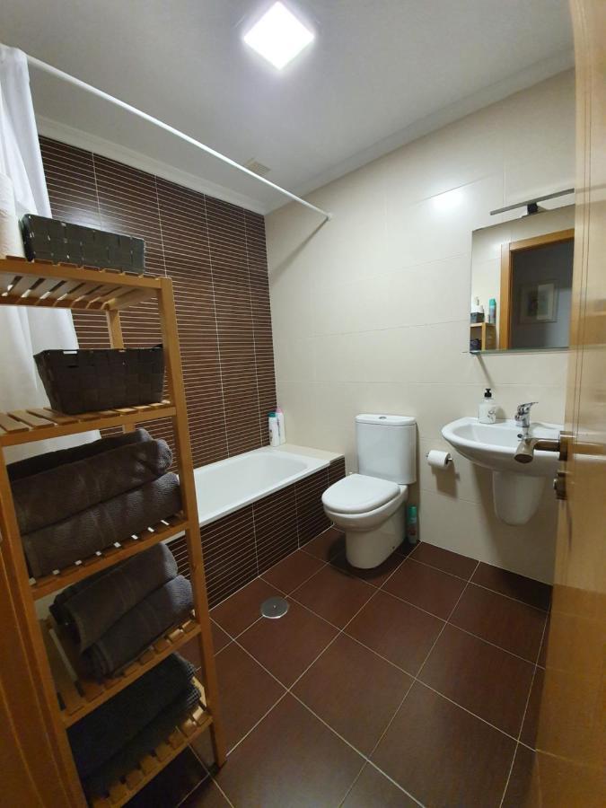 Piso Rosalia De Castro Appartamento Allariz Esterno foto